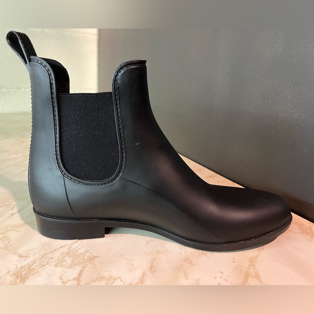 Women’s Mossimo Black Rubber Ankle Boots size 11 - Picture 3 of 9